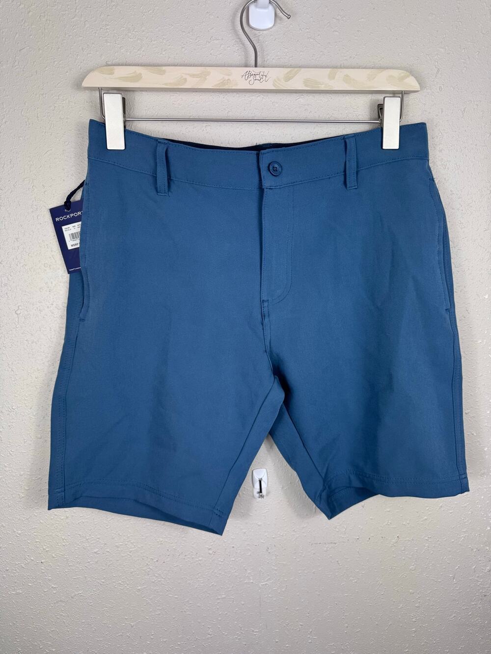 NWT Rockport Mens Blue Shorts Size 32